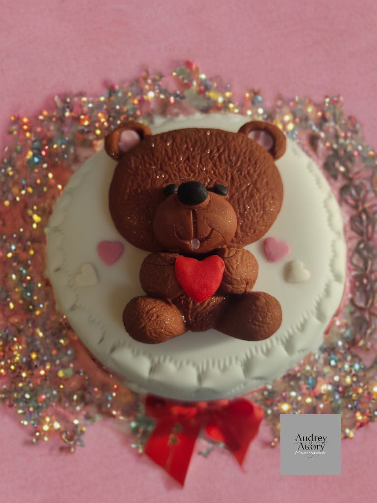 Gâteau anniversaire design unique et original