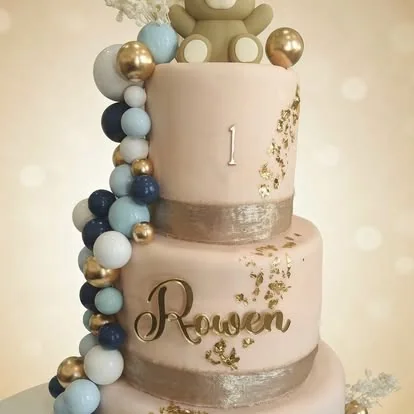 Gâteau d'anniversaire élégant pour un premier anniversaire — Audrey Aubry