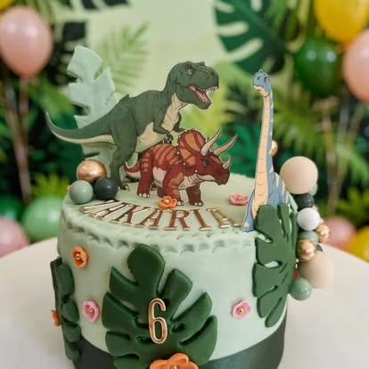 Gâteau anniversaire dinosaure